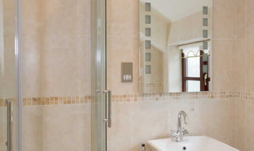 Room 11 Oxlip Bathroom Room 11 Oxlip Bathroom